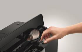Automatický kávovar Jura C8 Piano Black 

 obrázok produktu 10 z 13