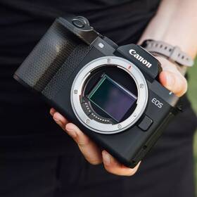 Digitálny fotoaparát Canon R8 Mark II + LP-E17 KIT čierny

 obrázok produktu 10 z 14