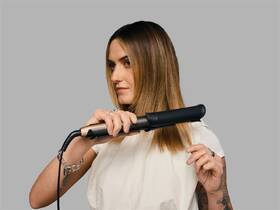Žehlička na vlasy Remington S6077 ONE Straight & Curl Styler sivá

 obrázok produktu 13 z 14