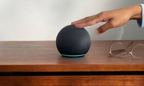 Hlasový asistent Amazon Echo Dot 5 čierny

 obrázok produktu 8 z 8