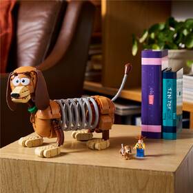 Stavebnica LEGO® │ Disney a Pixar 43301 Knižní zarážky: Slinky z filmu Toy Story 

 obrázok produktu 3 z 8