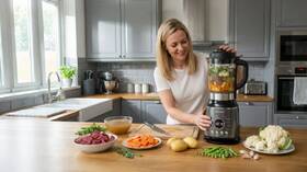 Stolný mixér Salente Mixi 2L 

 obrázok produktu 11 z 12