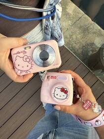 Digitálny fotoaparát Yashica x Hello Kitty Mini Digital Camera ružový

 obrázok produktu 8 z 12