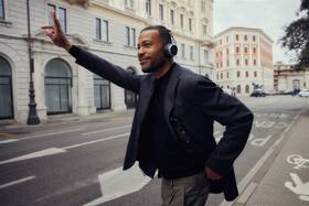 Slúchadlá Beyerdynamic AVENTHO 100 čierna

 obrázok produktu 6 z 6