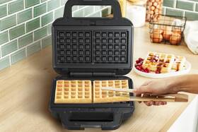 Sendvičovač Tefal SW383D10 UltraCompact 3 v 1 

 obrázok produktu 8 z 10
