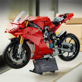 Stavebnica LEGO® Technic 42202 Motorka Ducati Panigale V4 S 

 obrázok produktu 3 z 9