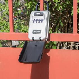Bezpečnostná schránka Master Lock 5424EURD 

 obrázok produktu 3 z 4