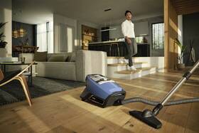 Podlahový vysávač Miele Blizzard CX1 Parquet modrý

 obrázok produktu 9 z 12