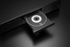Blu-ray prehrávač Panasonic DP-UB9000AG1 čierny

 obrázok produktu 9 z 10