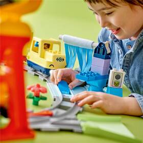 Stavebnica LEGO® DUPLO® 10428 Velký interaktivní komunitní vláček 

 obrázok produktu 5 z 9