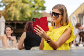 Puzdro na mobil flipové FIXED ProFit na Samsung Galaxy A52/A52 5G/A52s 5G červené

 obrázok produktu 8 z 9