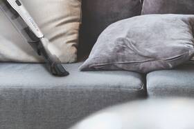 Vysávač akumulátorový Hoover HH710T 011 EXPRESS 

 obrázok produktu 23 z 27