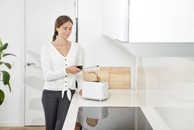 Hriankovač Black+Decker BXTO820E biely

 obrázok produktu 7 z 10