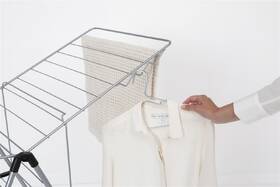 Sušiak na bielizeň Brabantia HangOn, 20 m, Metallic Grey strieborný

 obrázok produktu 13 z 21