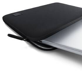 Puzdro na notebook Epico Neoprene Lite Sleeve - MacBook Air 15"/Pro 16" čierne

 obrázok produktu 2 z 4