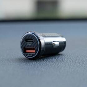 Adaptér do auta Swissten USB-C PD + USB-A, 20W + USB-C kábel 1m čierny

 obrázok produktu 2 z 3