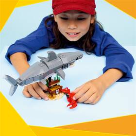 Stavebnica LEGO® Creator 3 v 1 31381 Divoký žralok a truhlica s pokladom 

 obrázok produktu 8 z 8