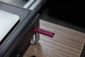 USB flashdisk Kingston 1TB USB 3.2 červený

 obrázok produktu 6 z 7
