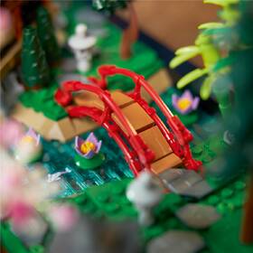 Stavebnica LEGO® Icons 10315 Tichá zahrada 

 obrázok produktu 3 z 8