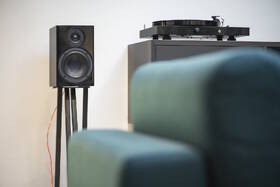 Gramofón Pro-Ject JukeBox E1 HiFi Set čierny

 obrázok produktu 7 z 7