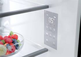 Americká chladnička Haier HFKR7819DNGB čierna/sklo

 obrázok produktu 6 z 22
