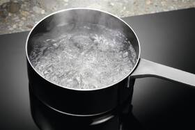 Indukčná varná doska Electrolux LIR60430 čierna

 obrázok produktu 8 z 11