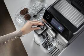 Automatický kávovar De'Longhi ECAM 470.85.MB čierne/nerez

 obrázok produktu 7 z 9