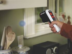 Detektor Black-Decker TLD100 červený

 obrázok produktu 4 z 11