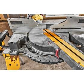 Píla úkosová Dewalt DCS781N (bez baterie) 

 obrázok produktu 7 z 7