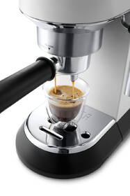 Pákový kávovar De'Longhi EC 685.W biely

 obrázok produktu 3 z 6