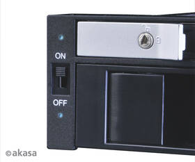 Rámček AKASA Lokstor M51 2.5" & 3.5" SATA HDD Dock in 5.25" PC Bay, USB 3.0 pass through čierny

 obrázok produktu 5 z 6