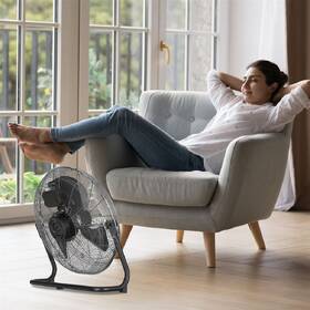 Ventilátor podlahový Black+Decker BXEFF122E čierny/ocel

 obrázok produktu 4 z 4
