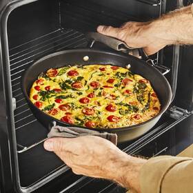 Kastról s pokrievkou Tefal G3348843, 24 cm čierny

 obrázok produktu 5 z 8