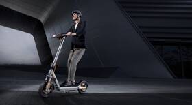 Elektrická kolobežka Xiaomi Scooter 6 Max čierna/sivá

 obrázok produktu 8 z 10