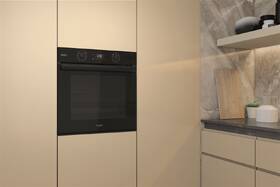 Rúra Whirlpool OMSR58RU1SB čierna

 obrázok produktu 8 z 14