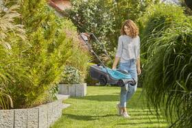 Kosačka Gardena 14630-20 (s batériou) 

 obrázok produktu 2 z 3