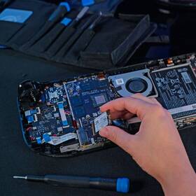 Súprava na opravu elektroniky iFixit Game Console Toolkit IF145-895-1 

 obrázok produktu 8 z 8