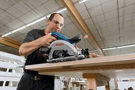 Okružná píla Bosch Professional GKS 18 V-57 G (bez batérie) 

 obrázok produktu 8 z 8