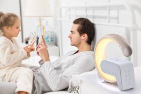 Stolná lampa IMMAX FLAMINGO, Qi nabíjanie, budík zlatá

 obrázok produktu 6 z 9