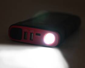 Nabíjačka/Štartovací box Compass Smart Jump 

 obrázok produktu 4 z 4