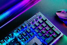 Klávesnica Razer BlackWidow V4 (Green Switch) US Layout čierna

 obrázok produktu 11 z 12