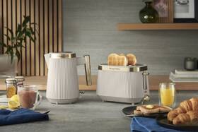 Rýchlovarná kanvica RUSSELL HOBBS 26751-70 Brontë Stone krémová

 obrázok produktu 7 z 12