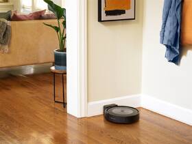 Robotický vysávač iRobot Roomba j7 čierny

 obrázok produktu 33 z 36