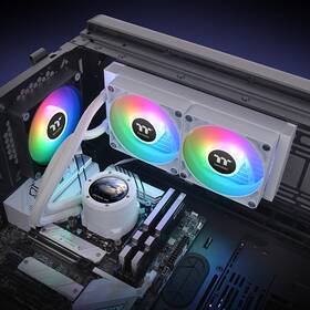 Vodný chladič Thermaltake TH240 V2 Ultra ARGB biely

 obrázok produktu 5 z 6