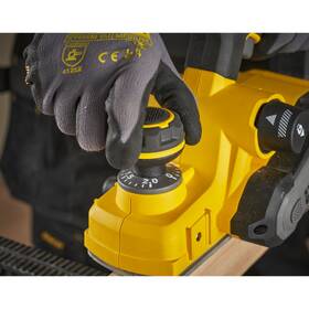 Hoblík Stanley SFMCW300B-XJ (bez baterie) 

 obrázok produktu 5 z 7