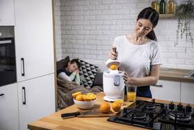 Lis na citrusy Lauben Electric Citrus Juicer 110WT biely

 obrázok produktu 15 z 16