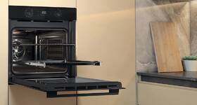 Rúra Whirlpool OMK58CU1SB čierna

 obrázok produktu 7 z 9