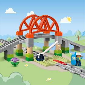 Stavebnica LEGO® DUPLO® 10426 Železniční most a koleje – rozšiřující sada 

 obrázok produktu 2 z 9