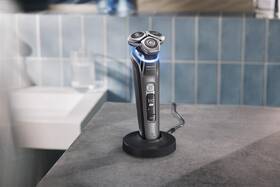 Holiaci strojček Philips XP9202/10 sivý

 obrázok produktu 8 z 20