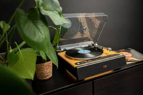 Gramofón Marley Soul Rebel čierny/hnedý

 obrázok produktu 3 z 10